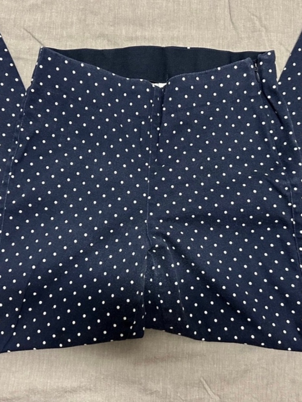 Old Navy Pixie Pants Women’s Size 6 Navy Blue White Polka Dot Ankle Career Work